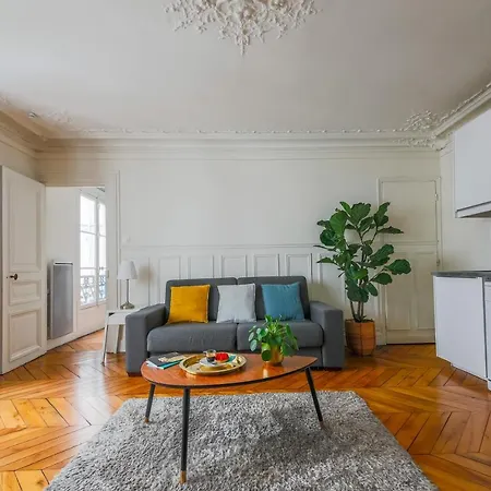 Bergere Apartment